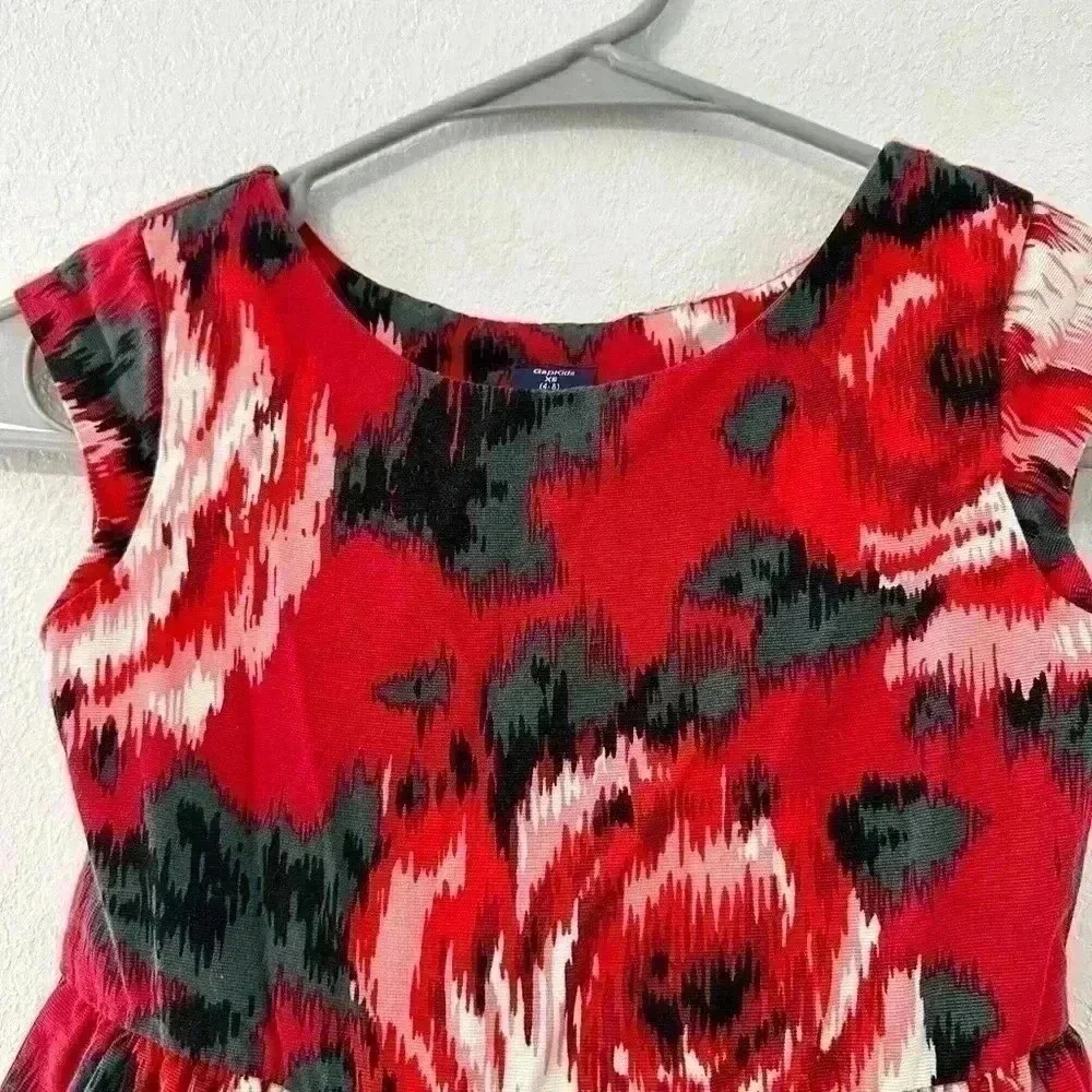 GapKids Dress Girls Size 4-5t Red Floral Rose Sleeveless Gathered Waist Casual S
